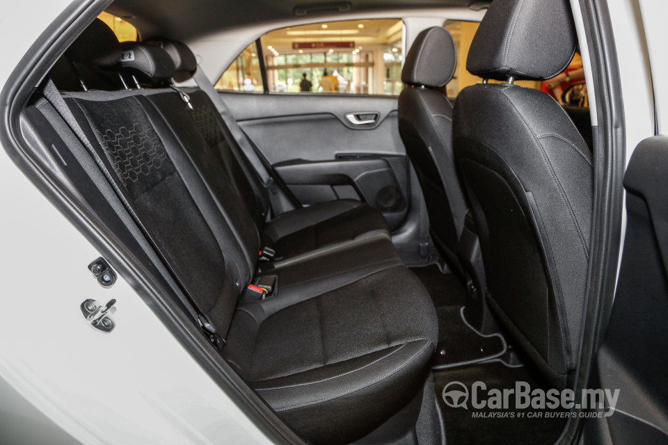Kia Rio YB (2017) Interior