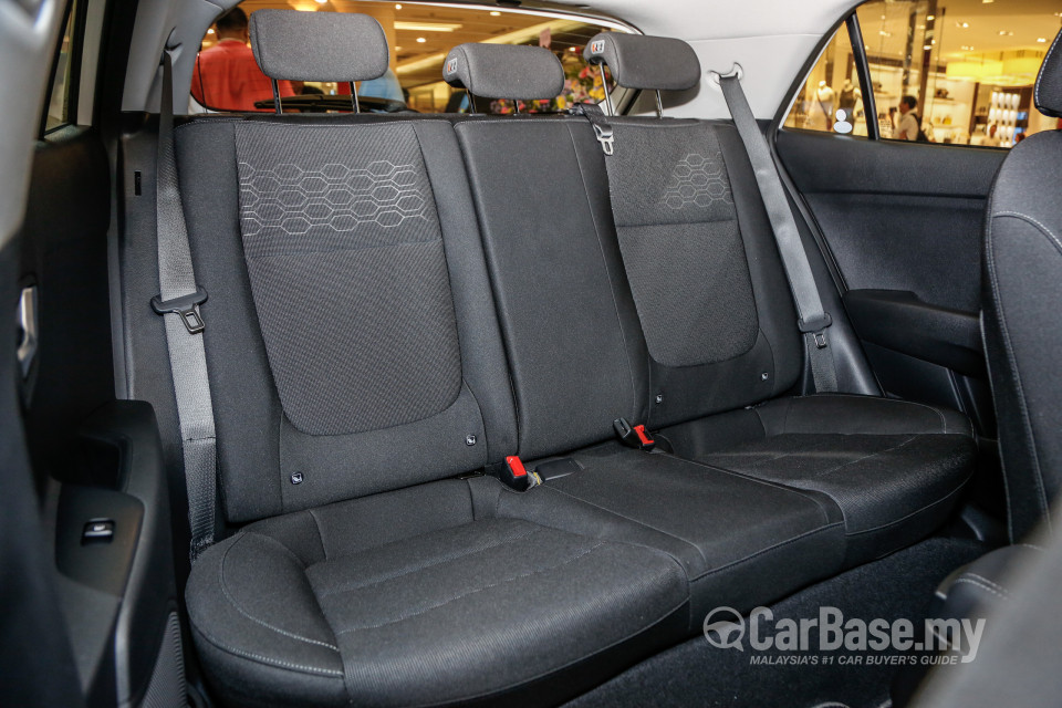 Kia Rio YB (2017) Interior