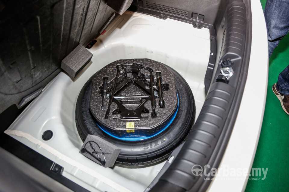 Kia Rio YB (2017) Interior