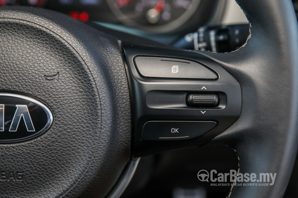 Kia Rio YB (2017) Interior