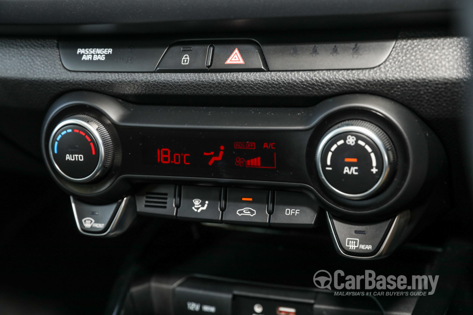 Kia Rio YB (2017) Interior