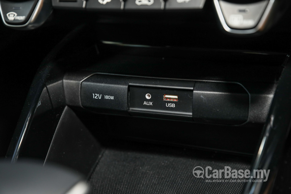 Kia Rio YB (2017) Interior
