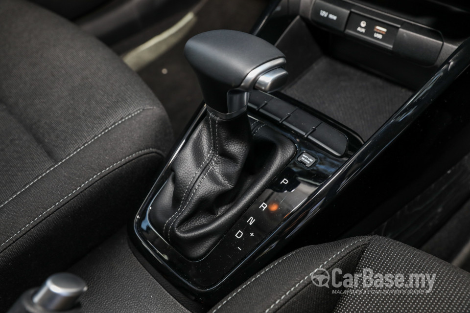 Kia Rio YB (2017) Interior