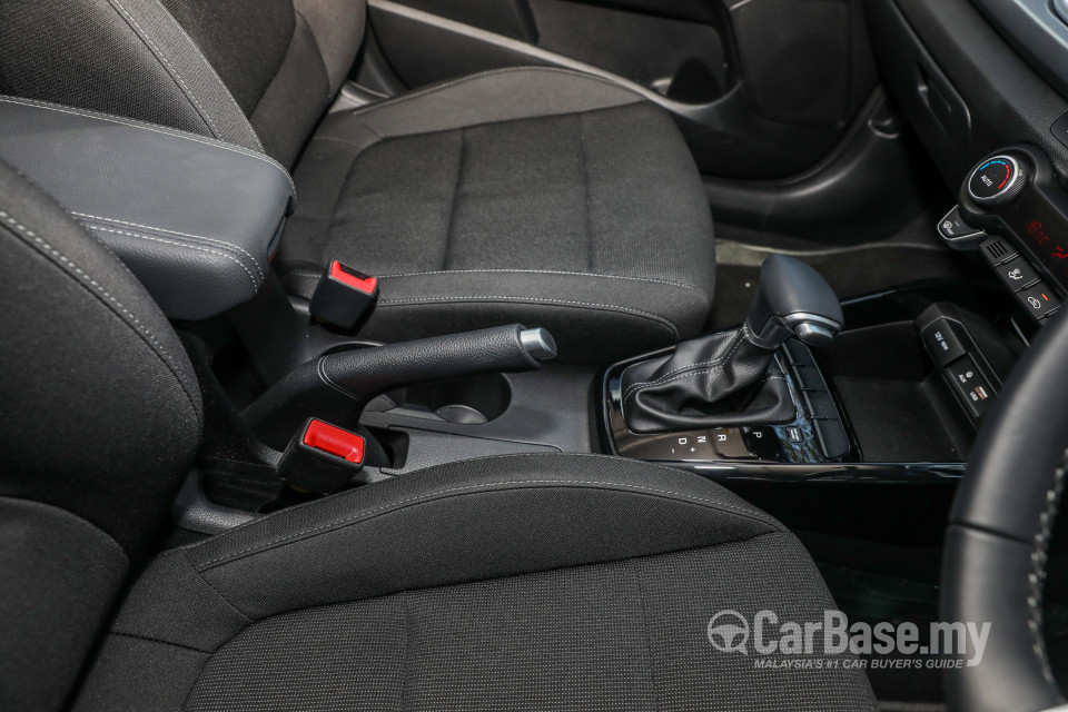 Kia Rio YB (2017) Interior