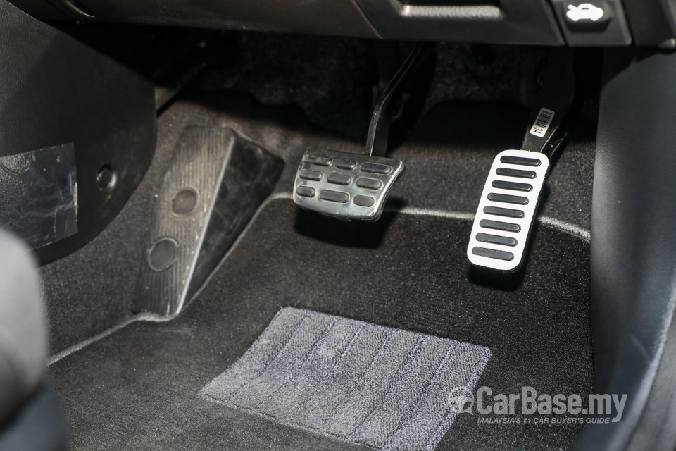 Kia Rio YB (2017) Interior