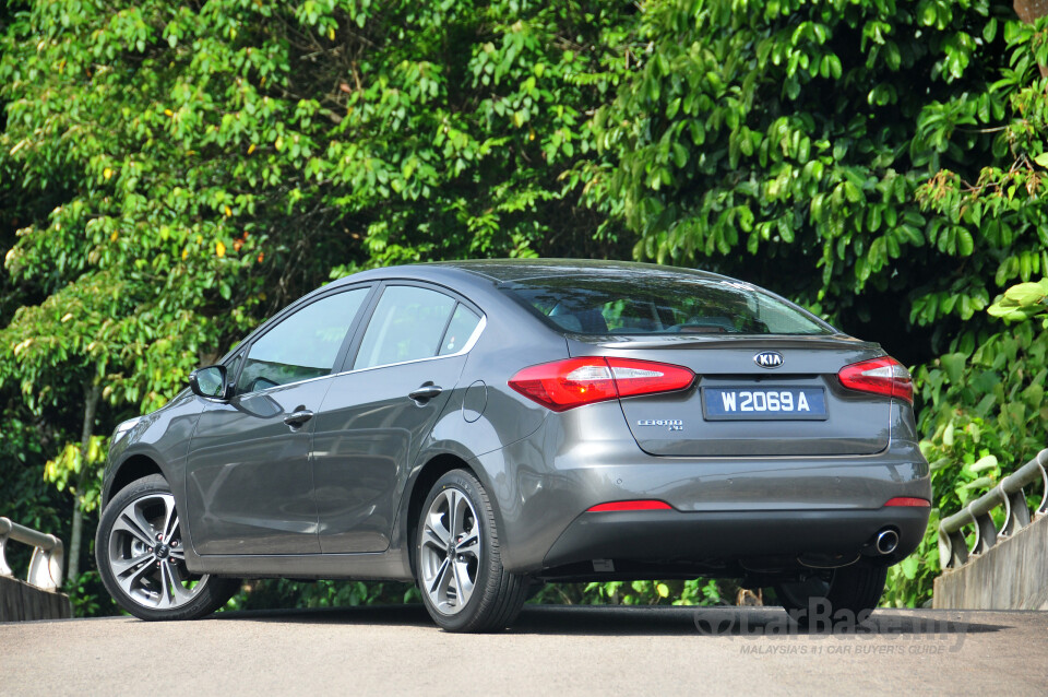 Proton Preve P3-21A (2012) Exterior