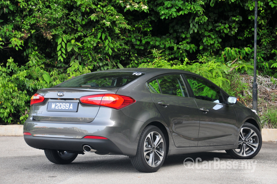 Kia Cerato YD (2013) Exterior