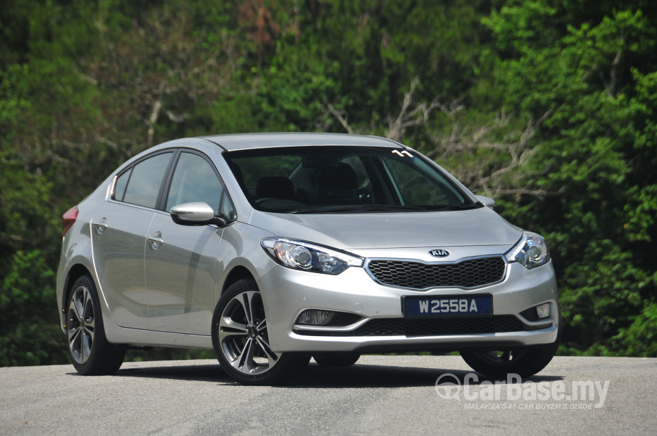 Kia Cerato YD (2013) Exterior