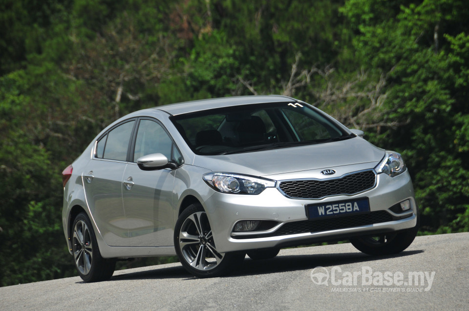 Kia Cerato YD (2013) Exterior