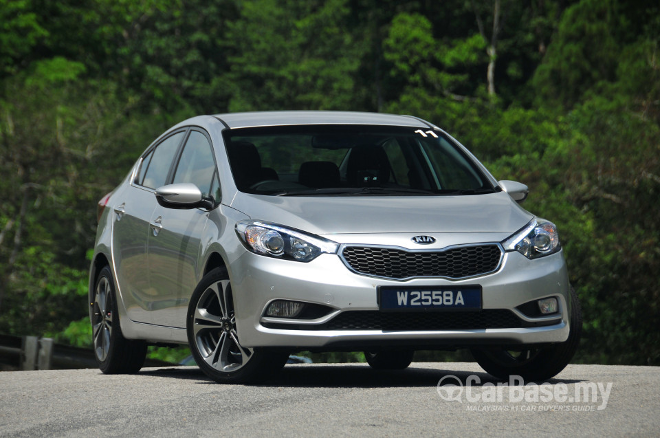 Kia Cerato YD (2013) Exterior