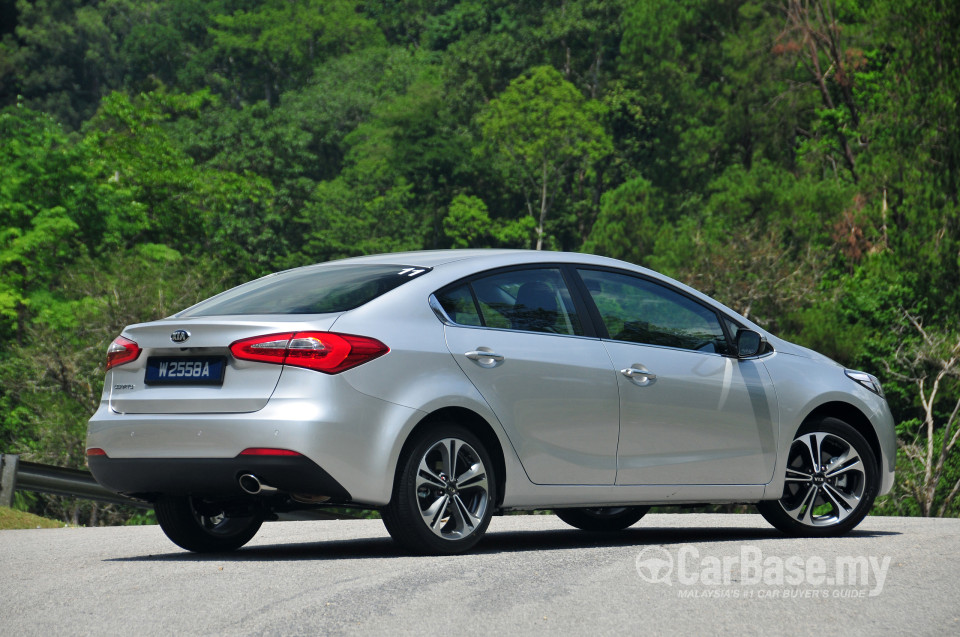 Kia Cerato YD (2013) Exterior