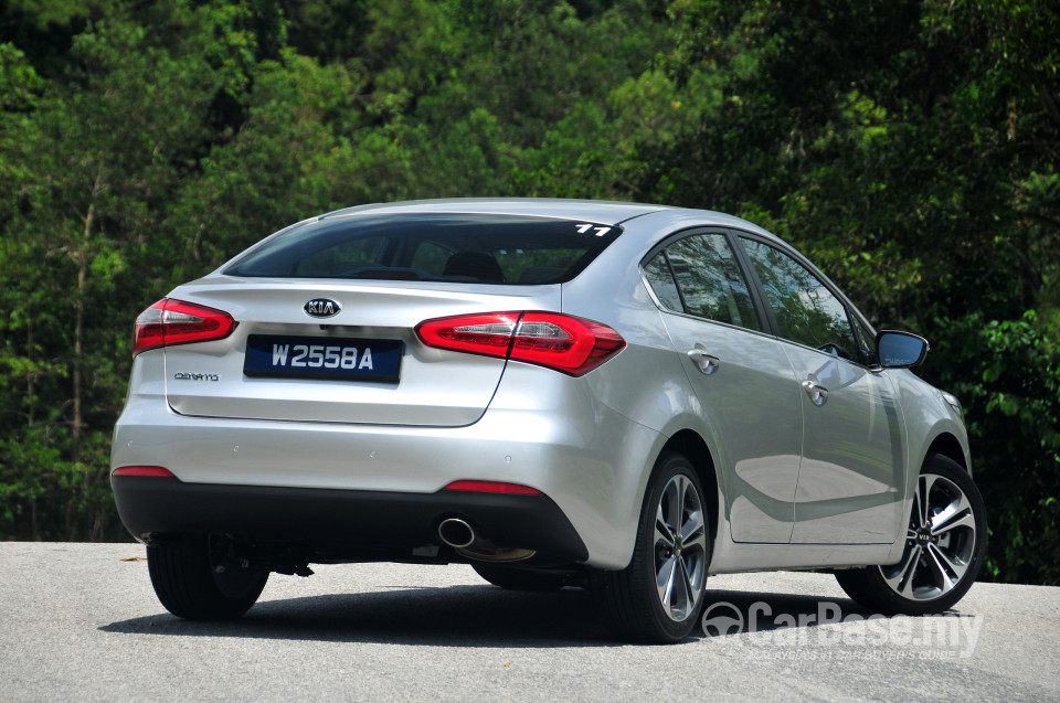 Kia Cerato YD (2013) Exterior
