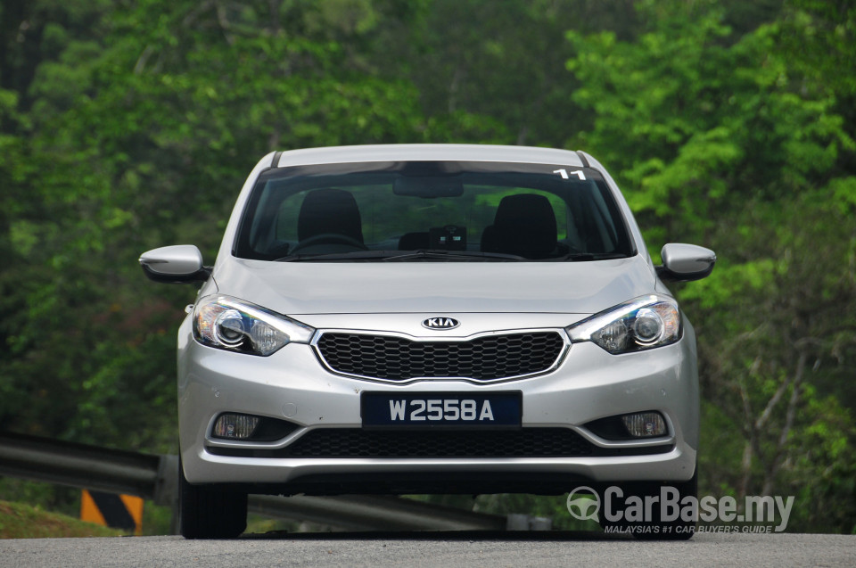 Kia Cerato YD (2013) Exterior