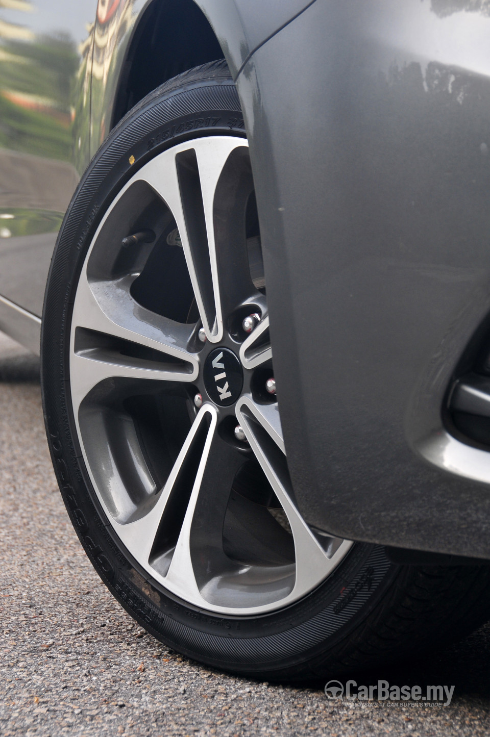 Kia Cerato YD (2013) Exterior