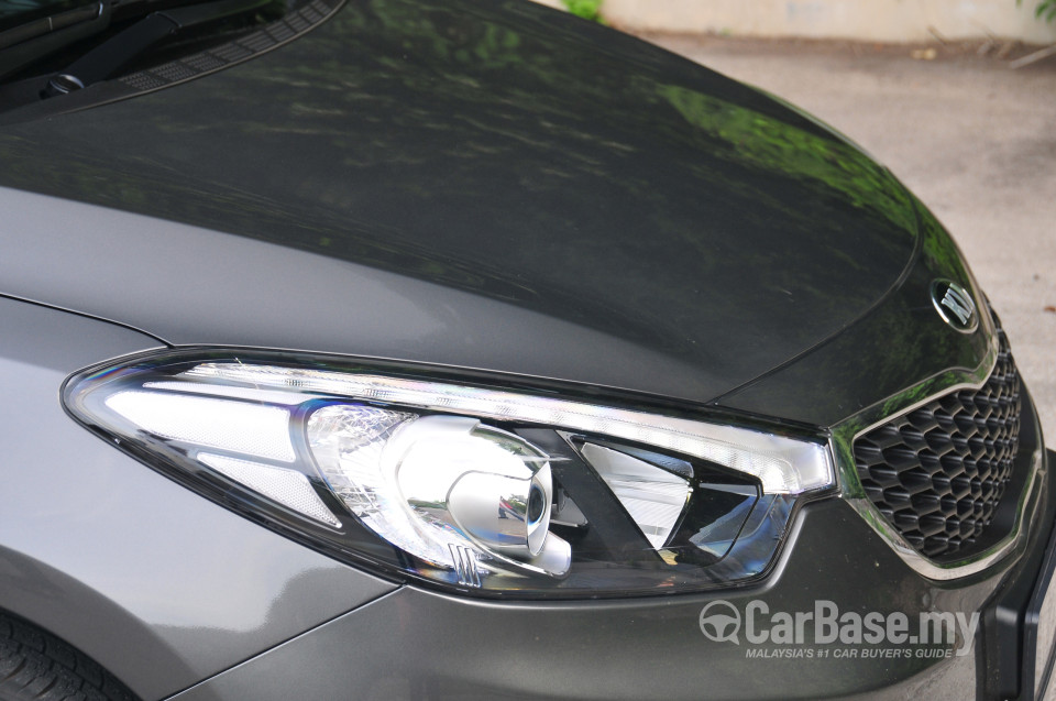 Kia Cerato YD (2013) Exterior