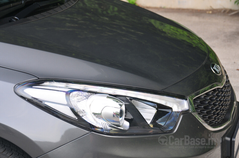 Nissan Almera N17 Facelift (2015) Exterior