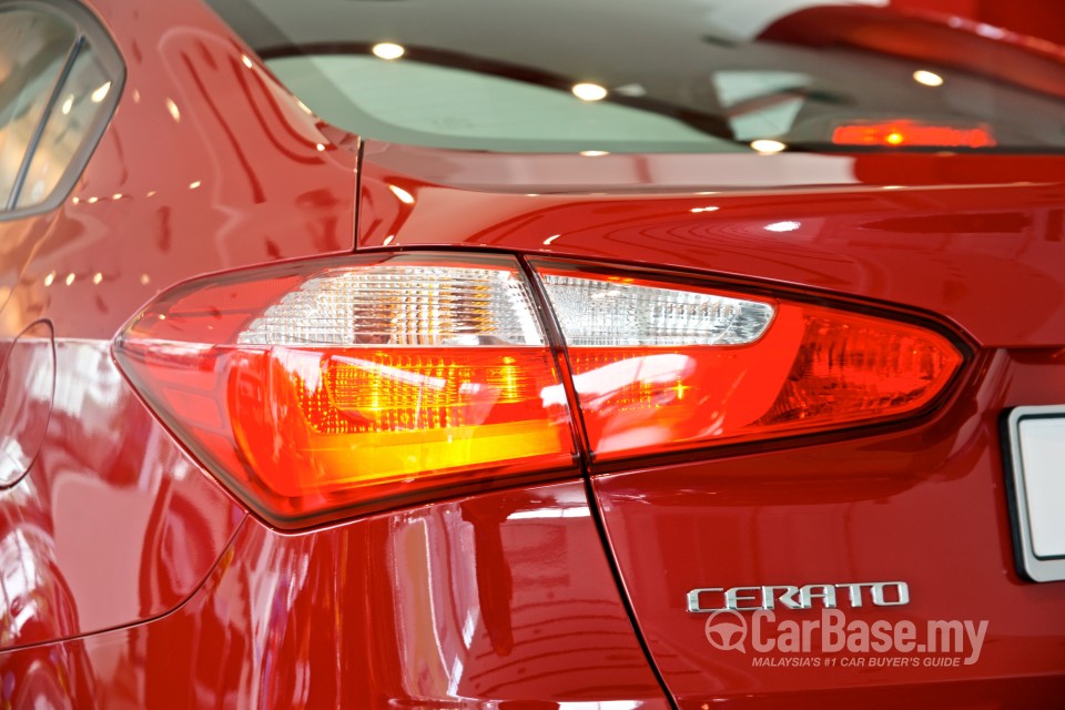 Kia Cerato YD (2013) Exterior