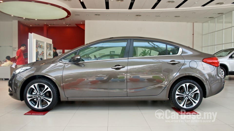 Kia Cerato YD (2013) Exterior