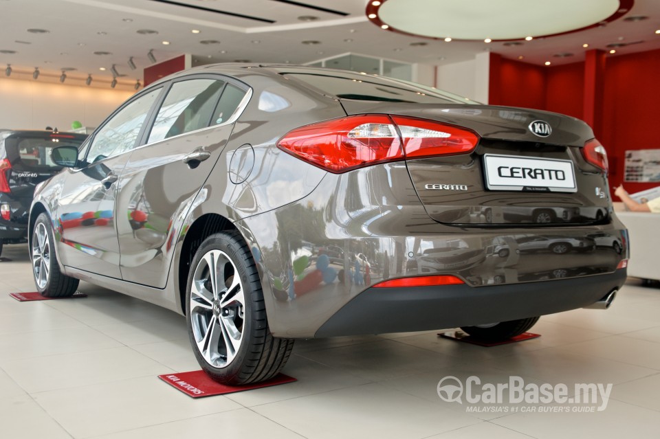 Kia Cerato YD (2013) Exterior