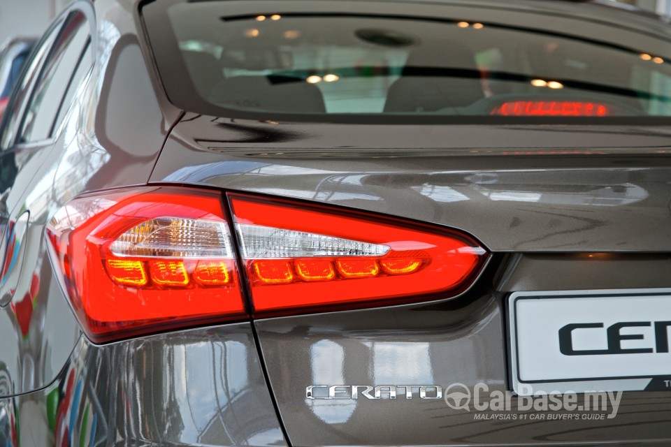 Kia Cerato YD (2013) Exterior