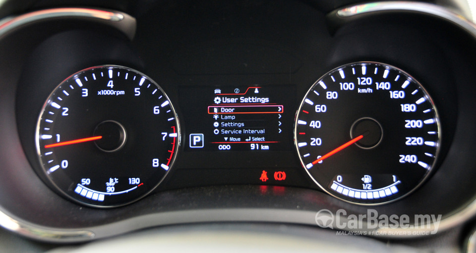 Kia Cerato YD (2013) Interior
