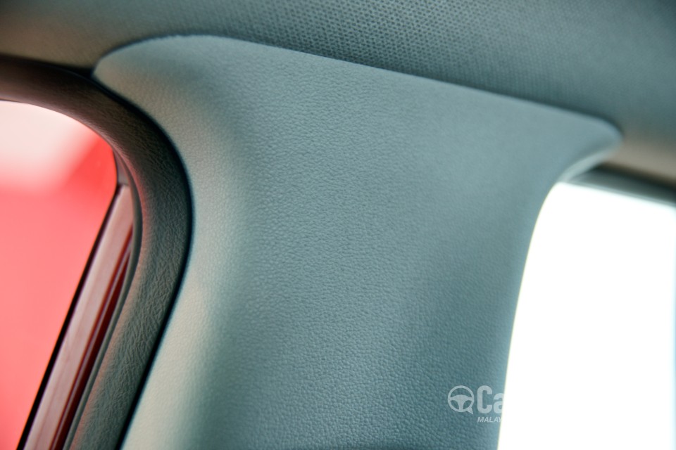 Kia Cerato YD (2013) Interior