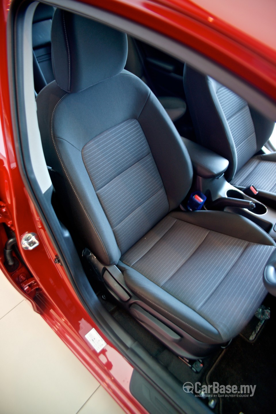 Kia Cerato YD (2013) Interior