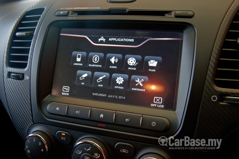 Kia Cerato YD (2013) Interior