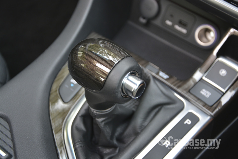 Kia Optima TF Facelift (2014) Interior