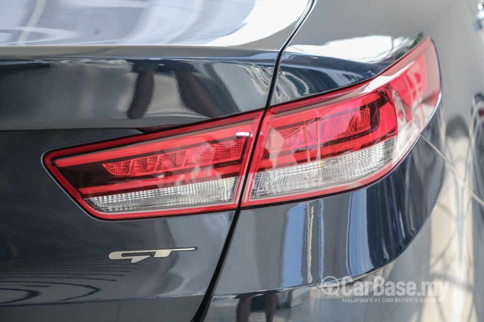 Kia Optima JF (2017) Exterior