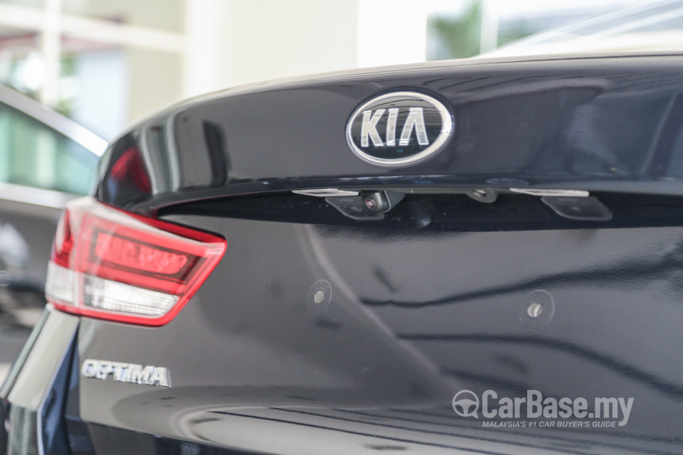Kia Optima JF (2017) Exterior