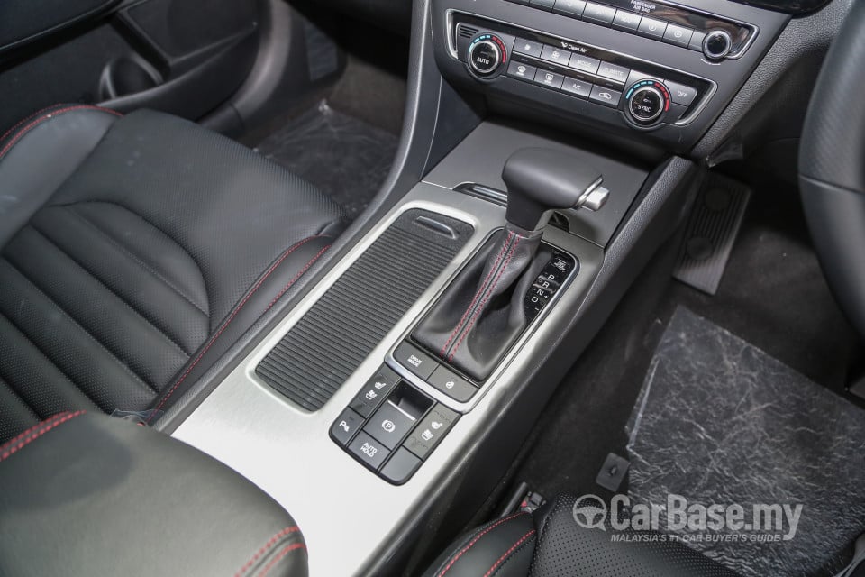 Kia Optima JF (2017) Interior