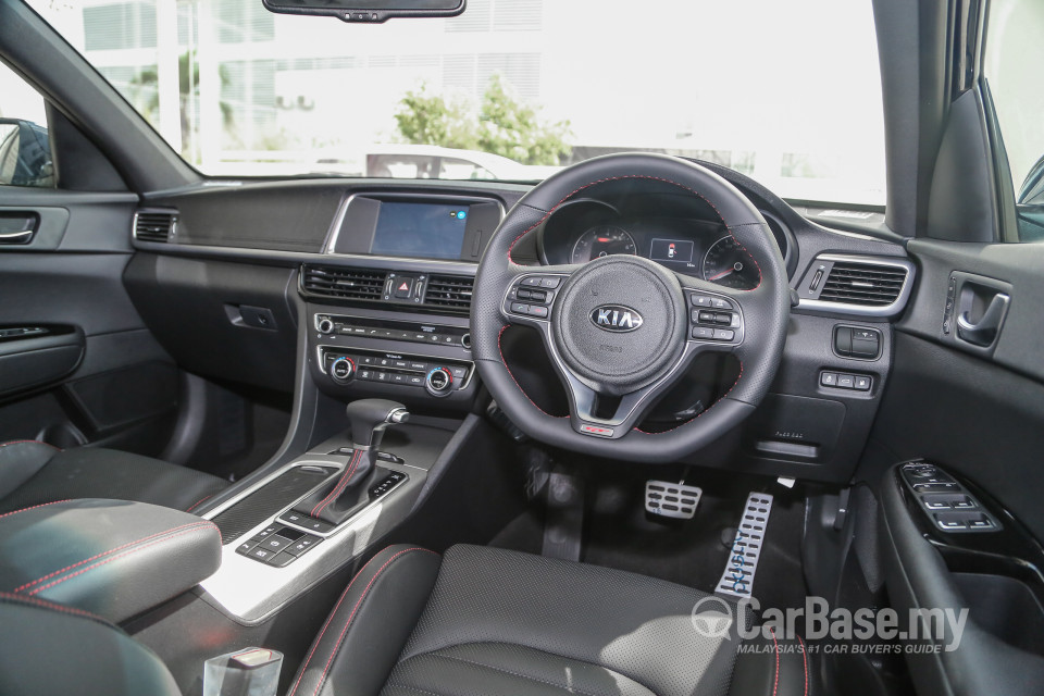 Kia Optima JF (2017) Interior