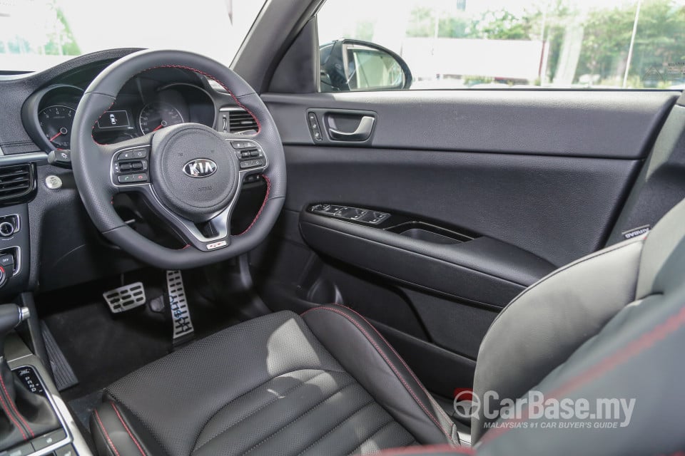 Kia Optima JF (2017) Interior