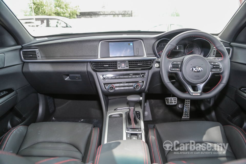Kia Optima JF (2017) Interior