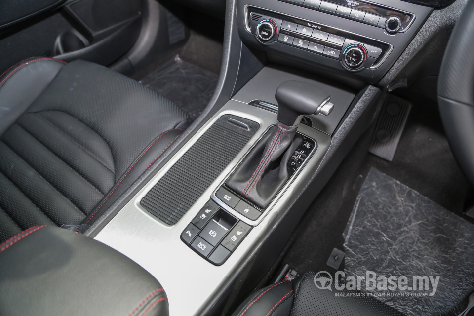 Kia Optima JF (2017) Interior