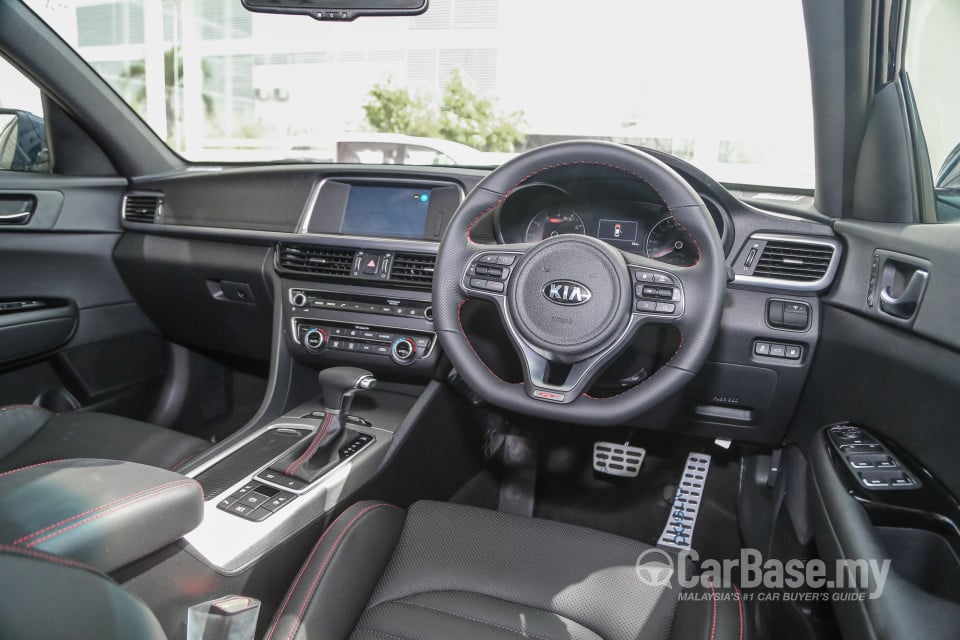 Kia Optima JF (2017) Interior