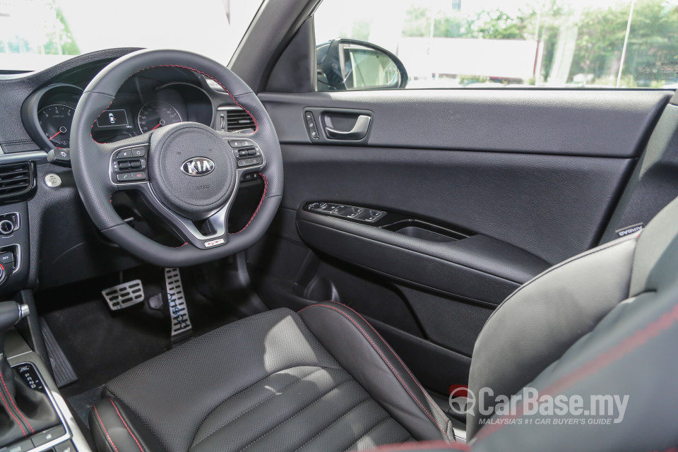 Kia Optima JF (2017) Interior