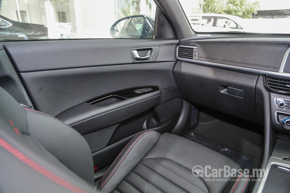 Kia Optima JF (2017) Interior