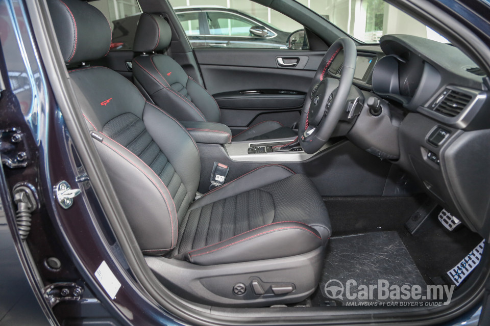Kia Optima JF (2017) Interior