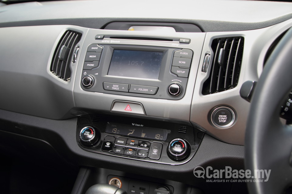 Kia Sportage SL Facelift (2014) Interior