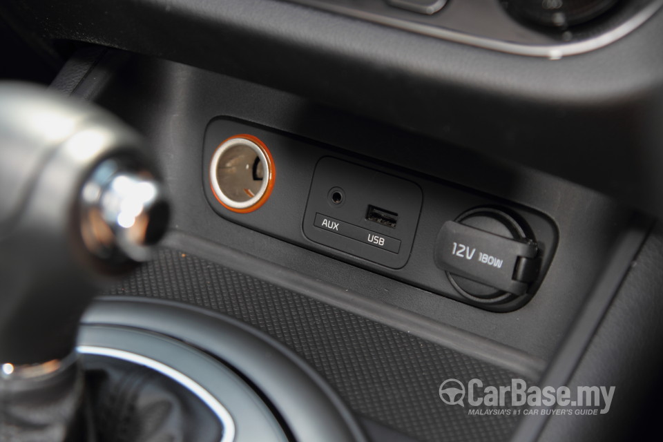 Kia Sportage SL Facelift (2014) Interior