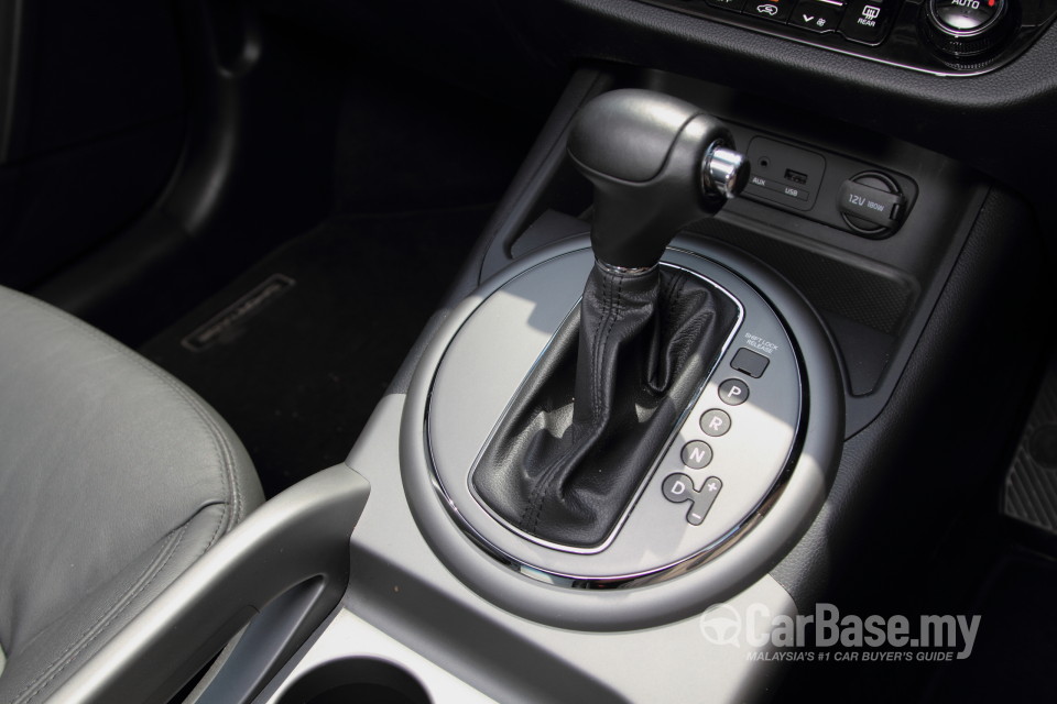 Kia Sportage SL Facelift (2014) Interior