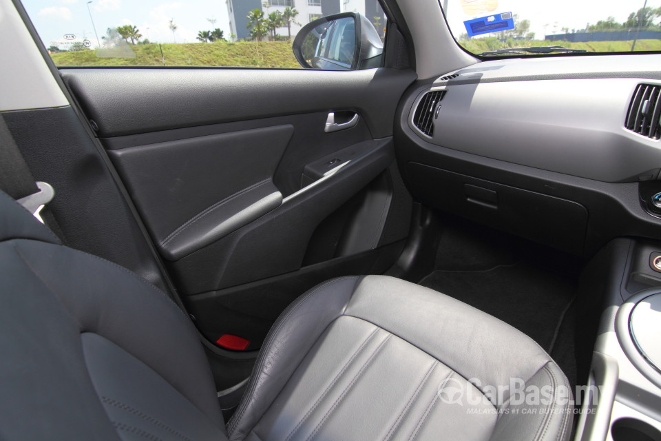 Kia Sportage SL Facelift (2014) Interior