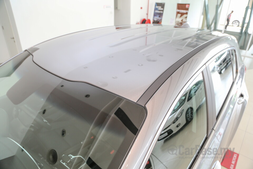 Nissan Grand Livina L11 Facelift (2013) Exterior