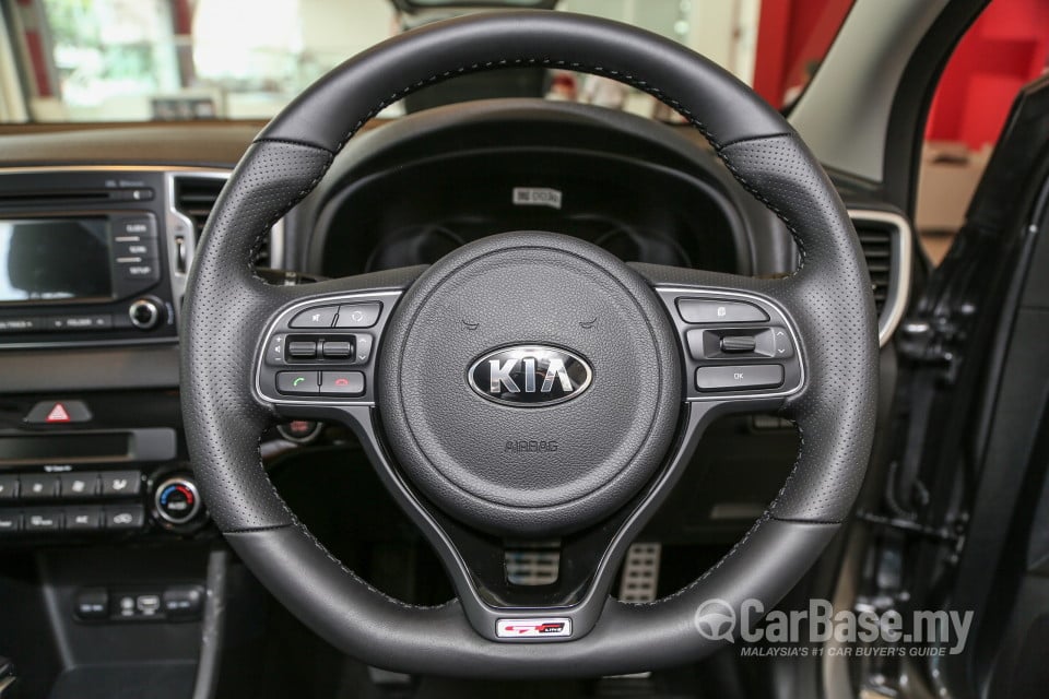 Kia Sportage QL (2016) Interior