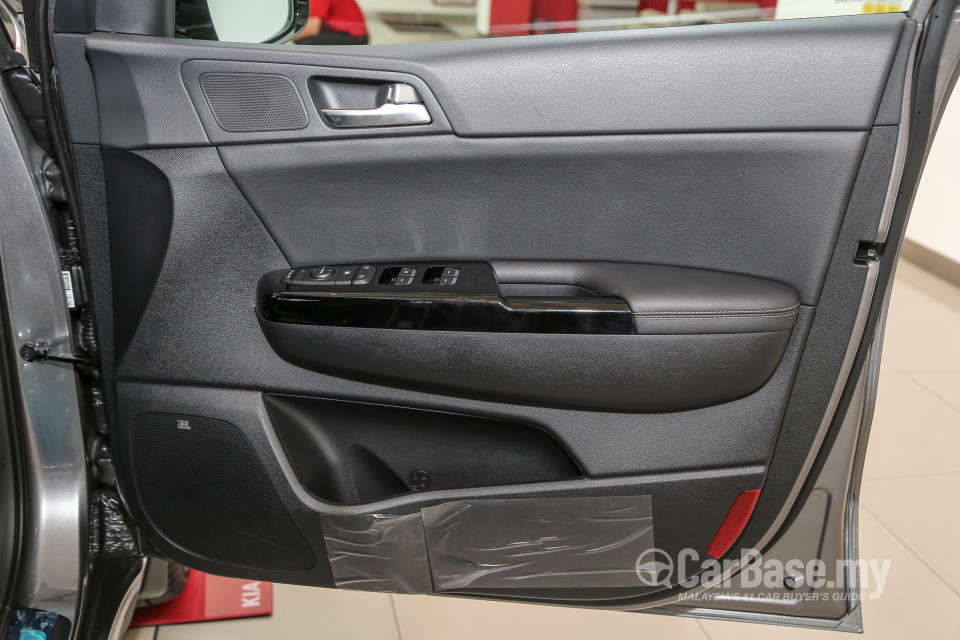 Kia Sportage QL (2016) Interior