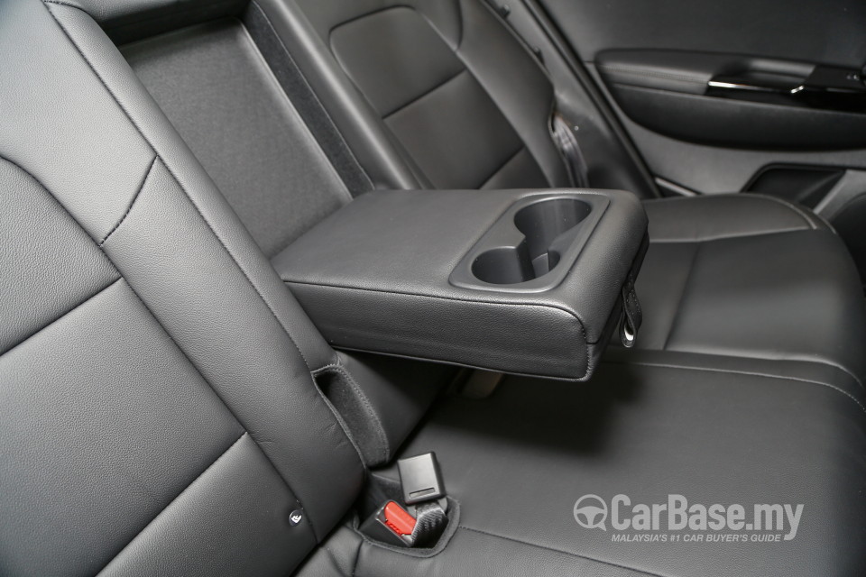 Kia Sportage QL (2016) Interior