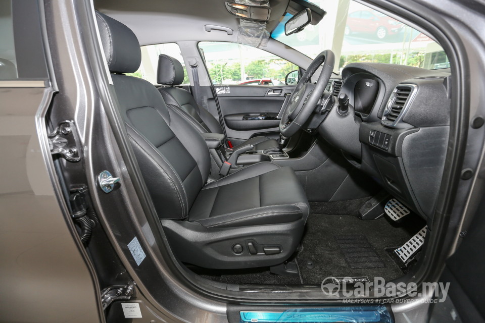Kia Sportage QL (2016) Interior