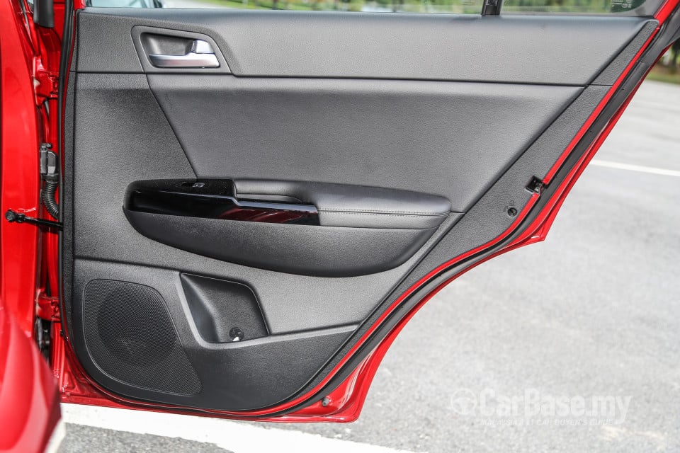 Kia Sportage QL (2016) Interior